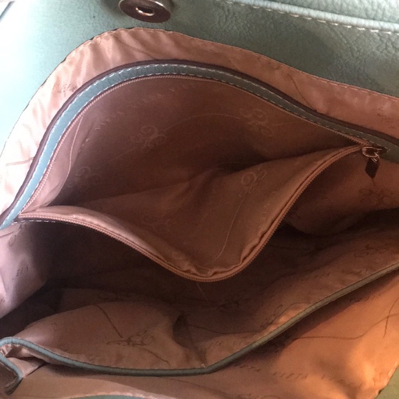 Vieta Handbag - Picture 2 of 5